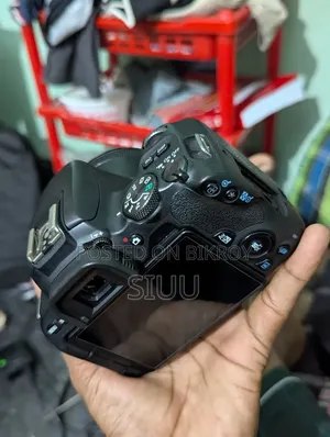 Canon Eos 200d Camera