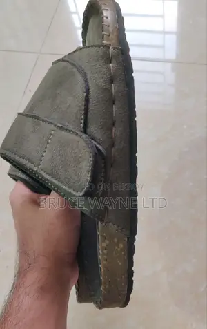 লেদার স্লিপার