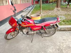 Hero Splendor Plus ২০১৫ লাল