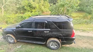 Toyota Hilux Surf 2004 Black
