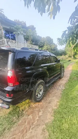 Toyota Hilux Surf 2004 Black