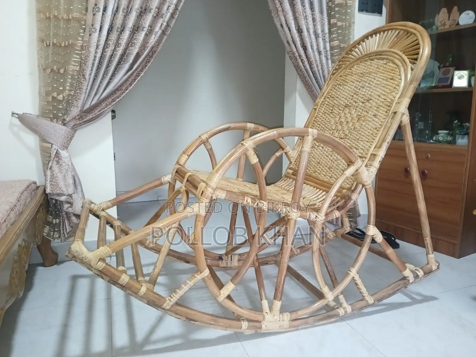 High Quality Rattan Rocking Chair.