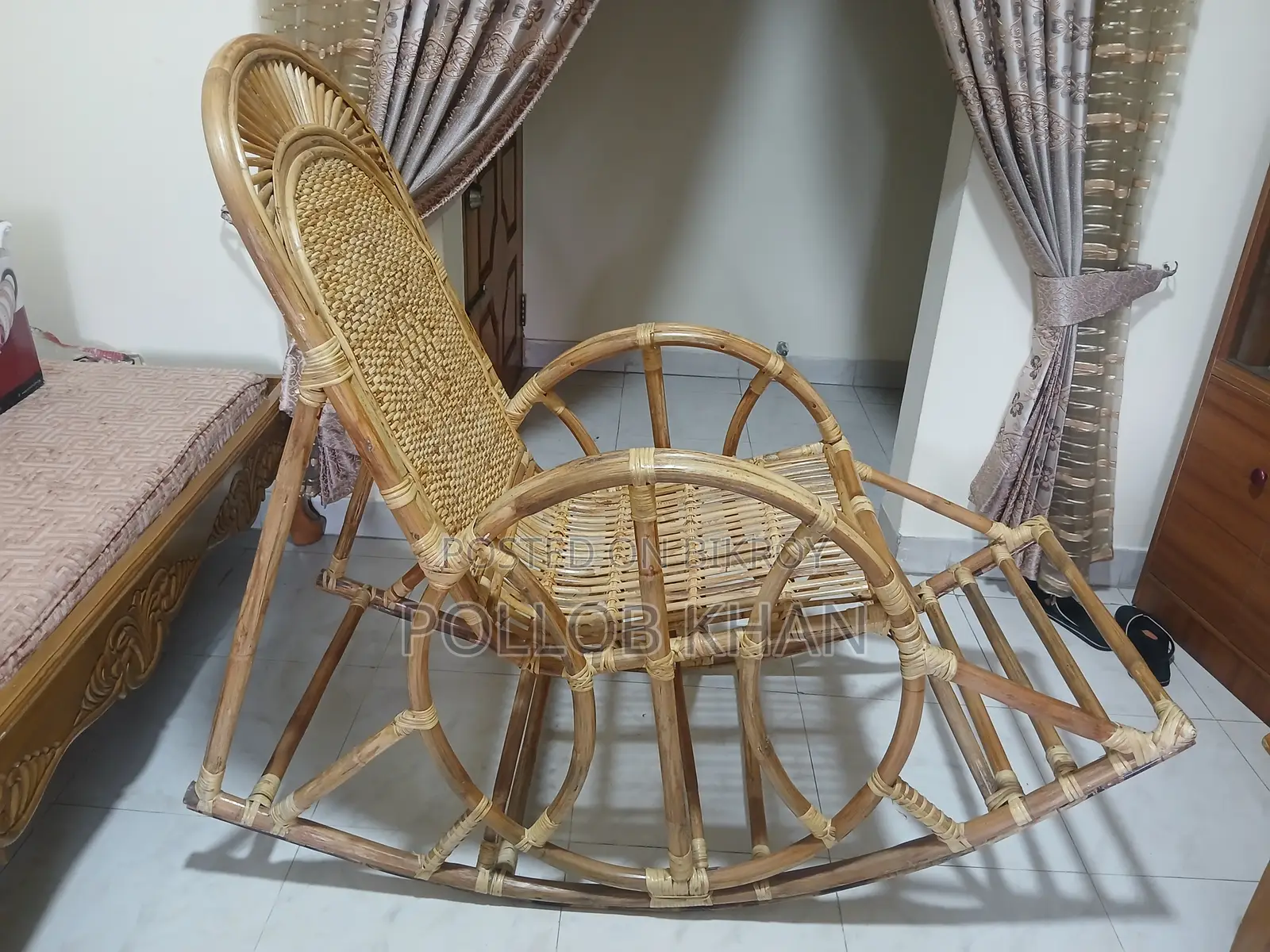 High Quality Rattan Rocking Chair.
