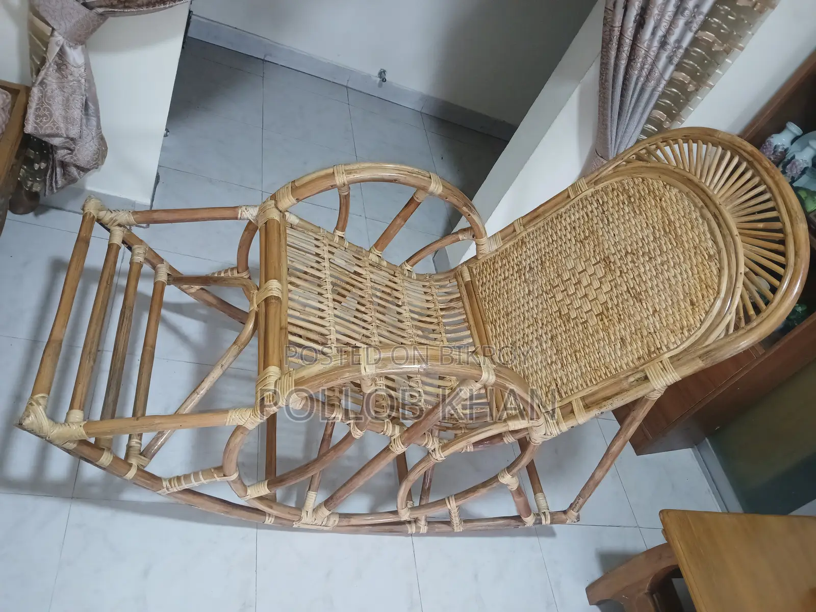 High Quality Rattan Rocking Chair.