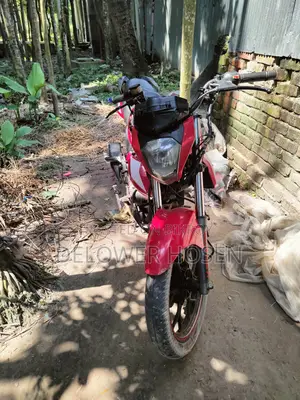 Benelli TNT 2019 Red
