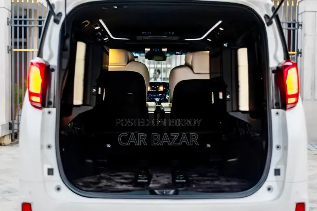 Toyota Alphard 2.5 Hybrid AWD 2019 Pearl