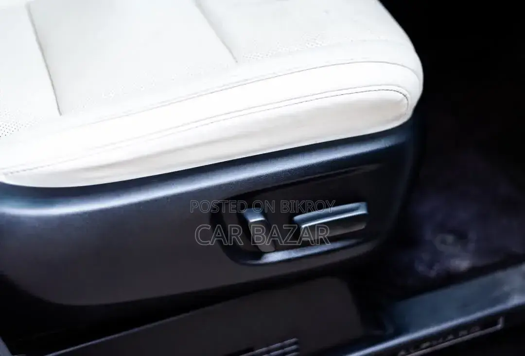 Toyota Alphard 2.5 Hybrid AWD 2019 Pearl