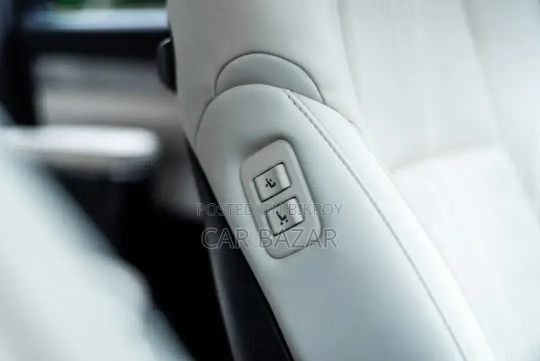 Toyota Alphard 2.5 Hybrid AWD 2019 Pearl