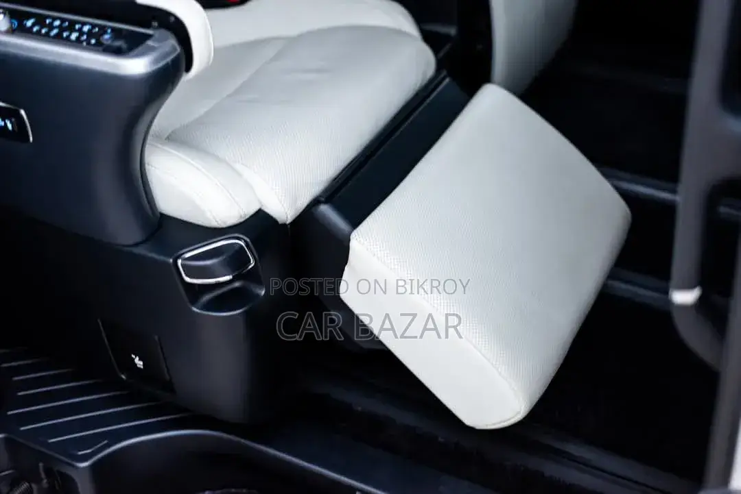 Toyota Alphard 2.5 Hybrid AWD 2019 Pearl