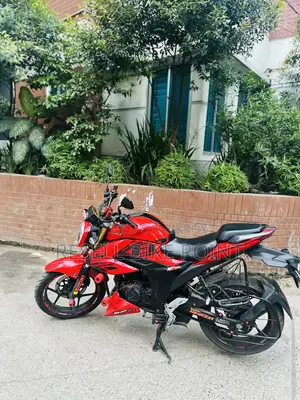 Suzuki 2022 Red
