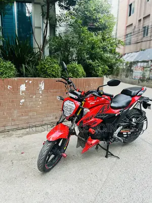 Suzuki 2022 Red