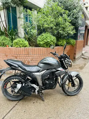 Suzuki Gixxer Monotone 2015 Gray