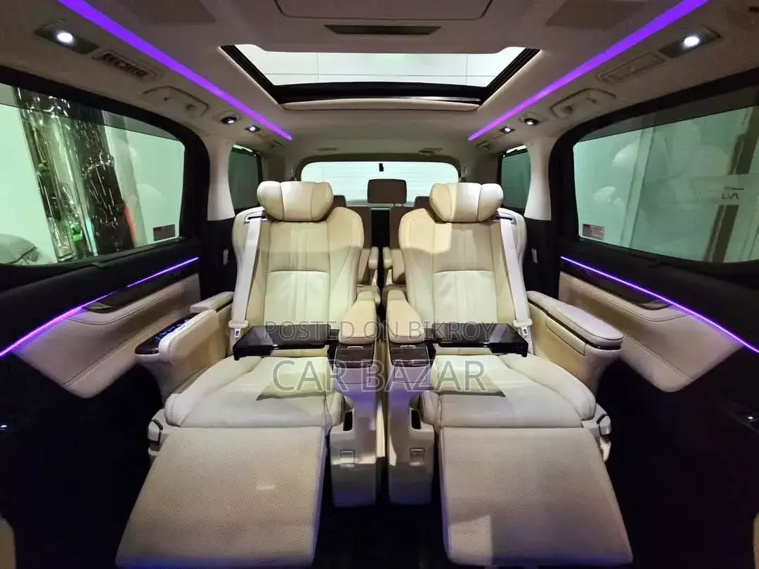 Toyota Alphard 2.5 Hybrid AWD 2019 Black