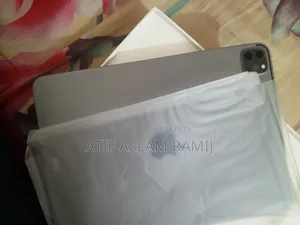 Apple iPad Pro 11 (2020) 128 GB Gray