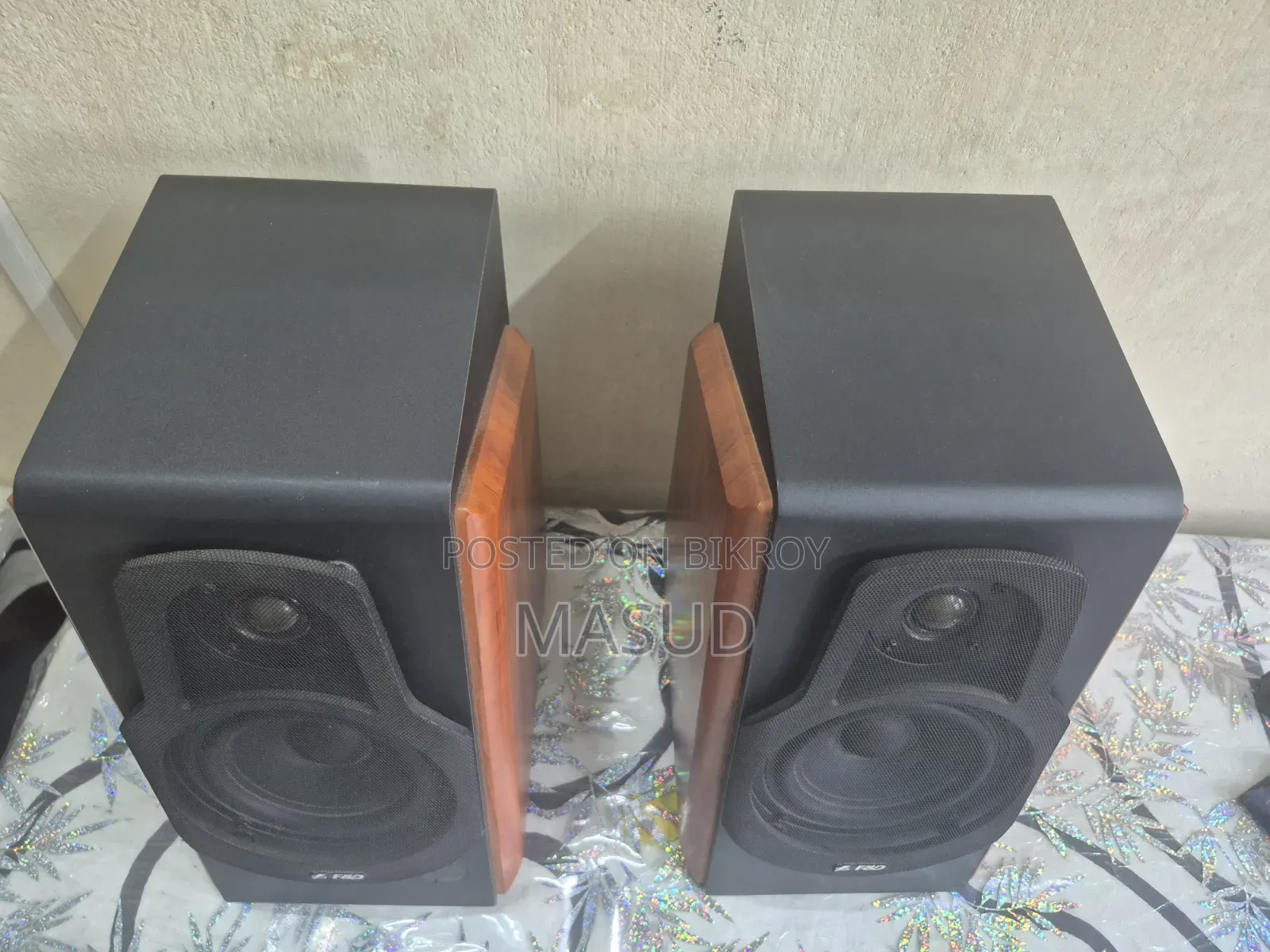 F D R60bt Bookshelf Speaker