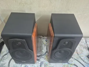 F D R60bt Bookshelf Speaker