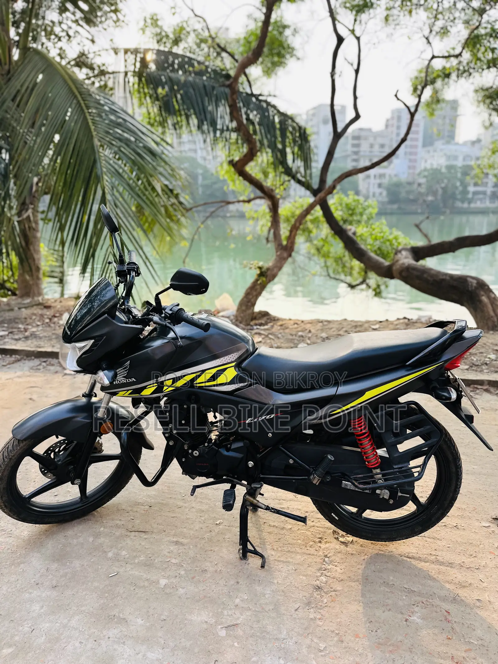 Honda 2025 Black