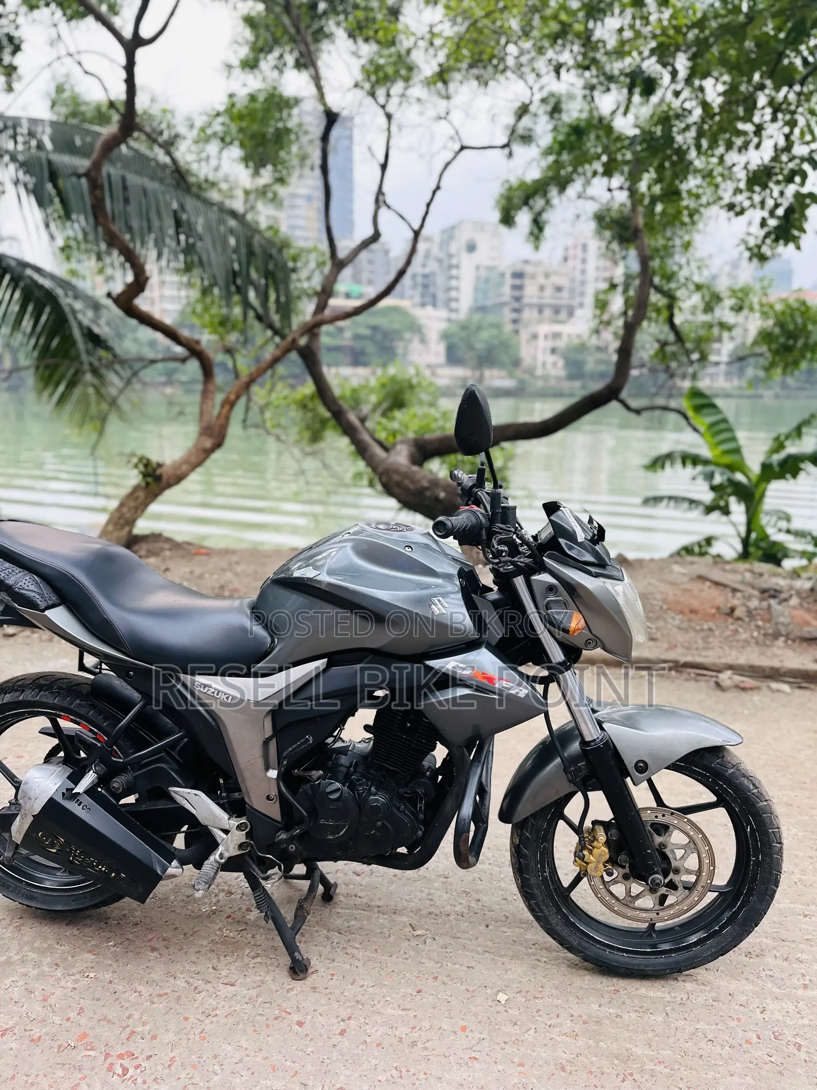 Suzuki Gixxer Monotone 2015 Gray