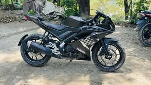 Yamaha R1 2025 Black