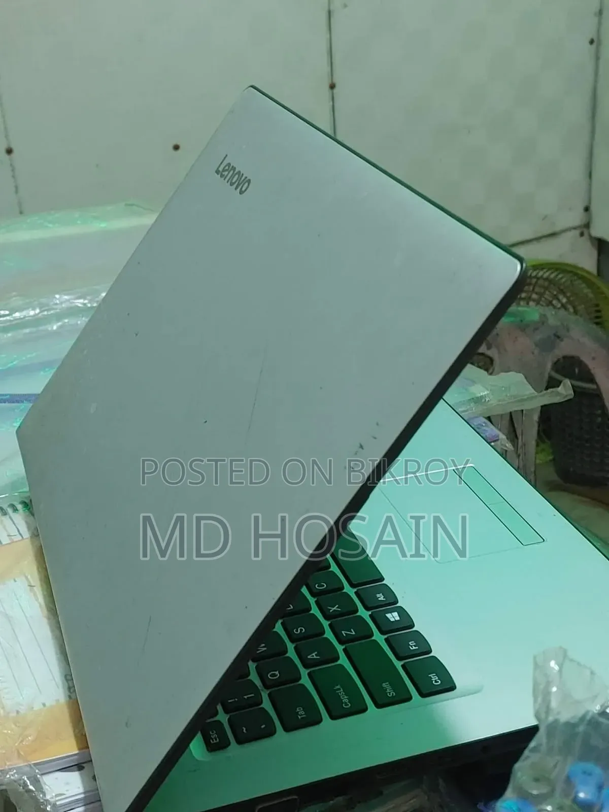 Laptop Lenovo 4GB RAM Intel Core i3 1TB HDD