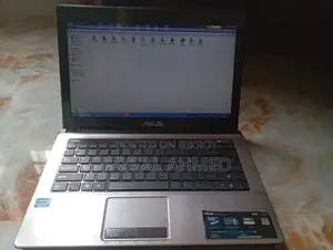 Laptop Asus 2GB Intel Core I3 HDD 640GB