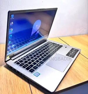 Laptop Acer 3GB Intel SSD 256GB