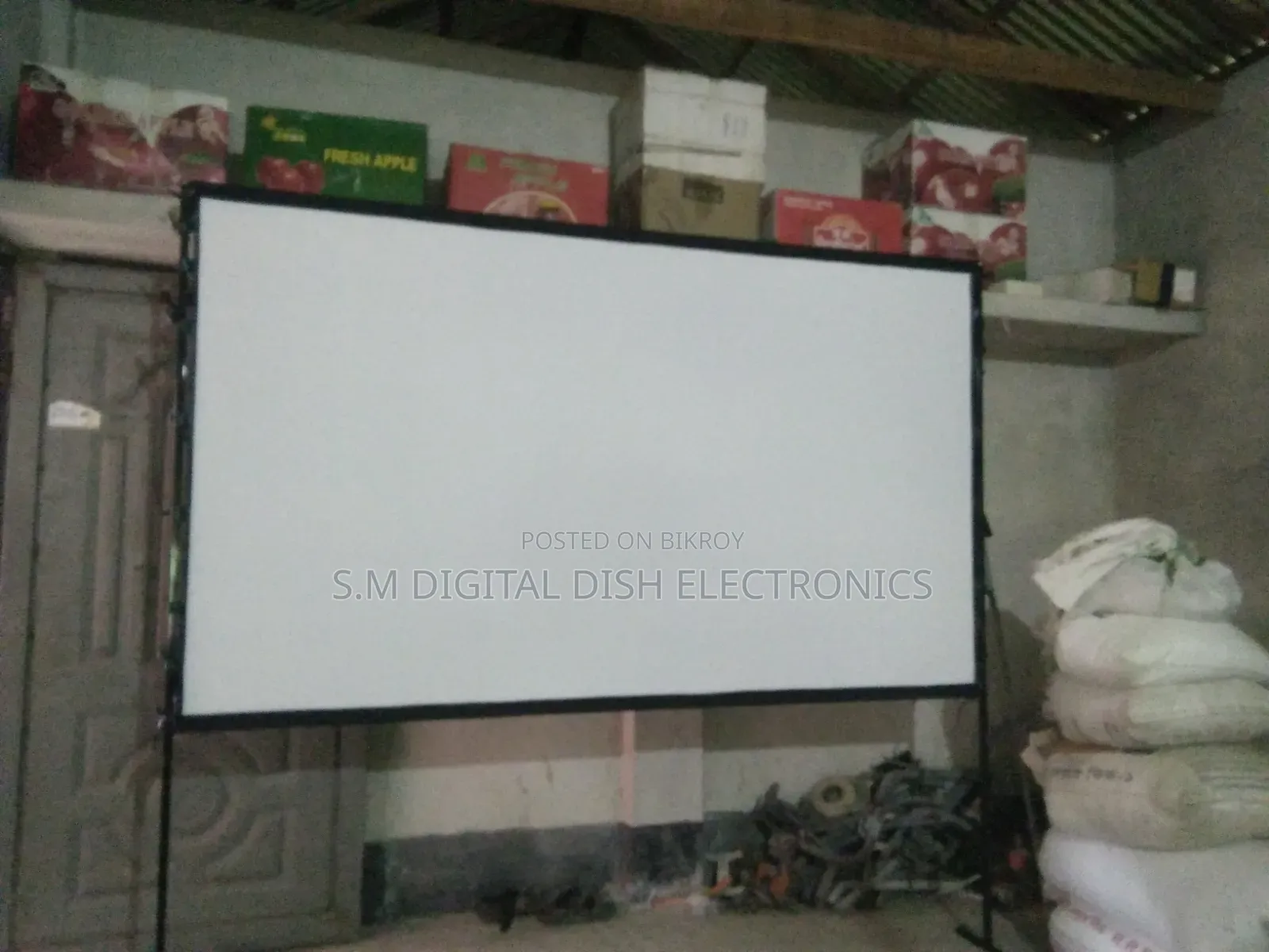 প্রজেক্টর স্ক্রিন ১২০ ইঞ্চি