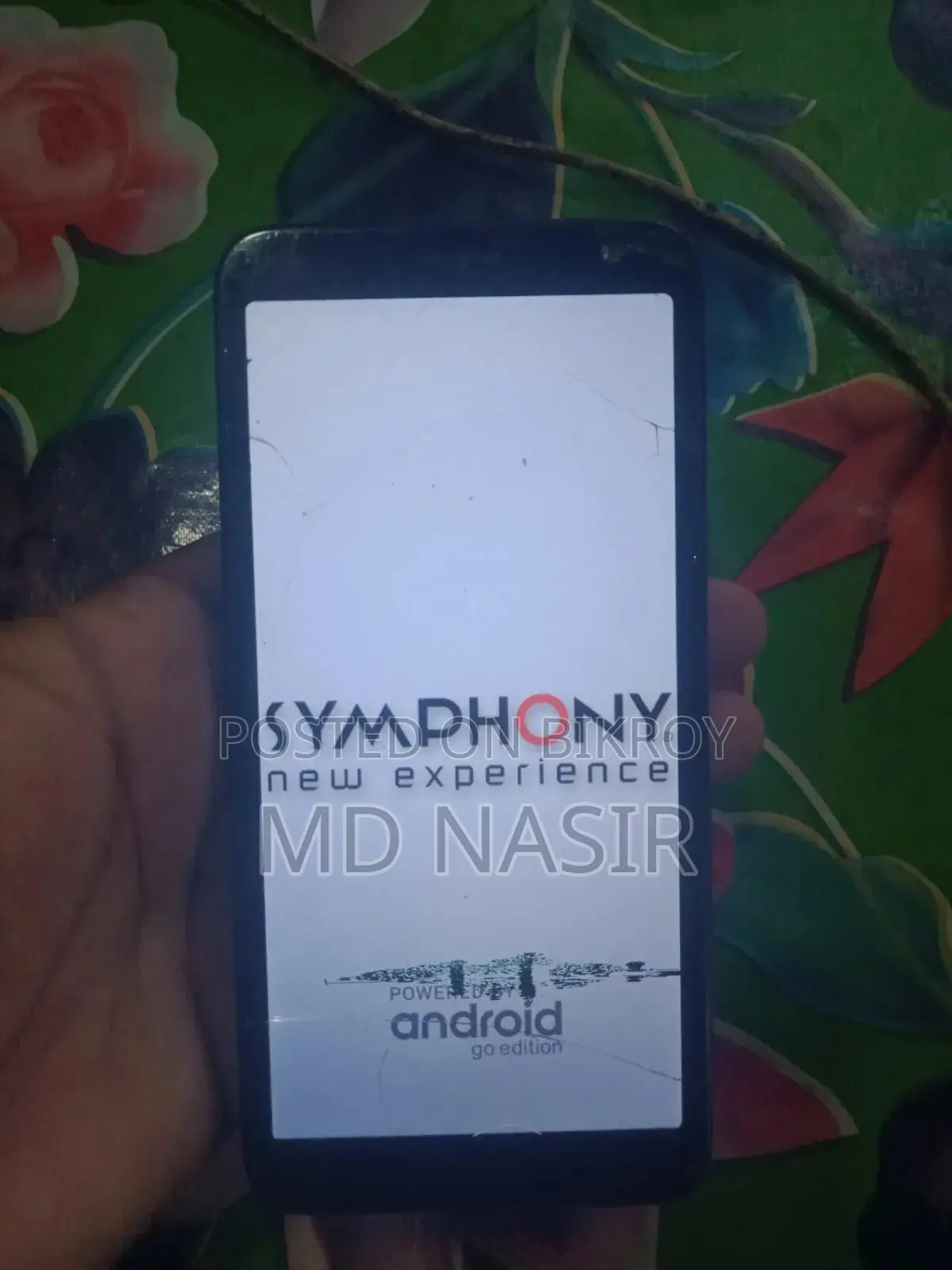 Symphony V142 8 GB Black