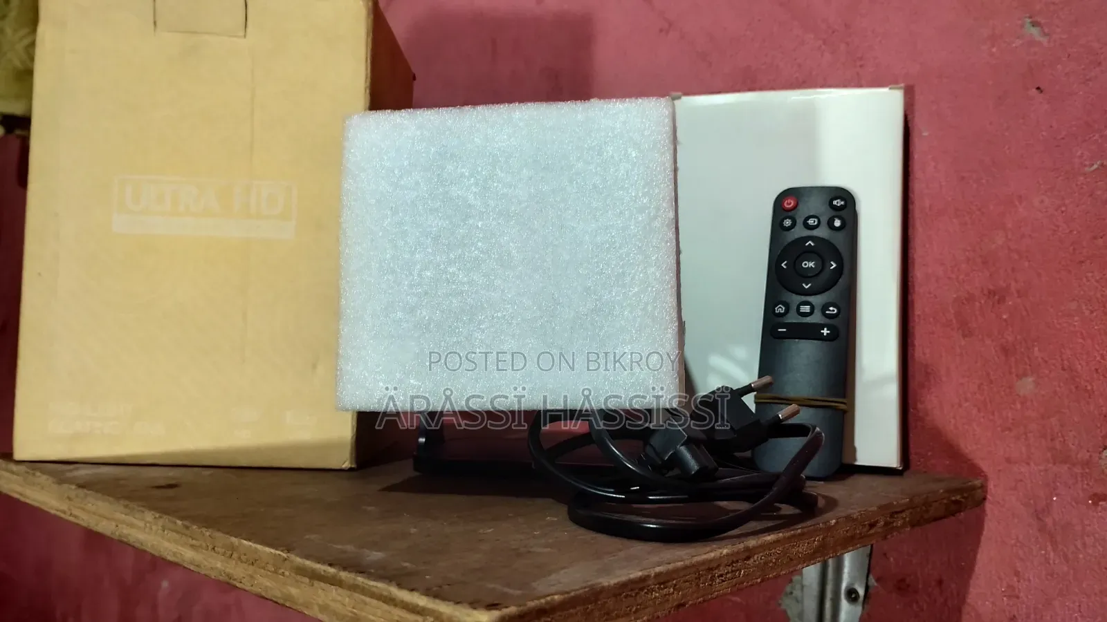 Hy Mini 320 Projector