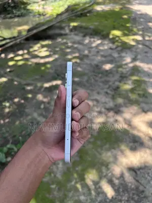 Apple iPhone 16 128 GB White