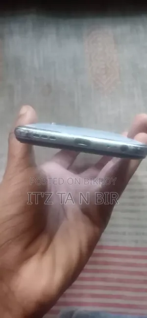 Vivo Y12s 32 GB Blue