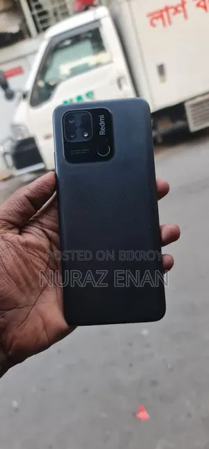 Realme 4 GB Black