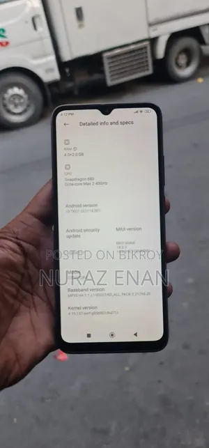 Realme 4 GB Black