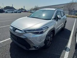 New Toyota Corolla Cross 1.8 Hybrid Front Wheel Drive 2022 Ivory