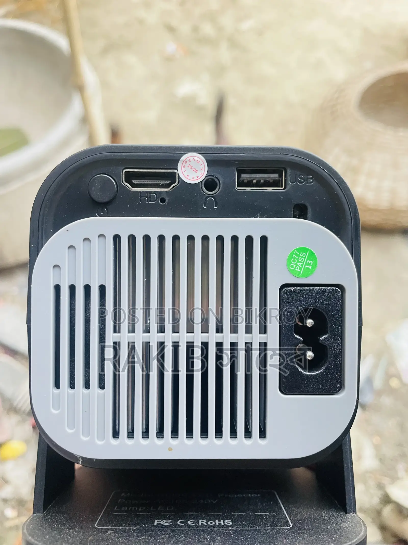 Hy 320 Mini Projector + Alr Screen 100 inch