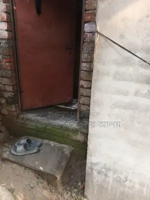 যশোর সদরে ২ বেডরুমের বাড়ি বিক্রয়