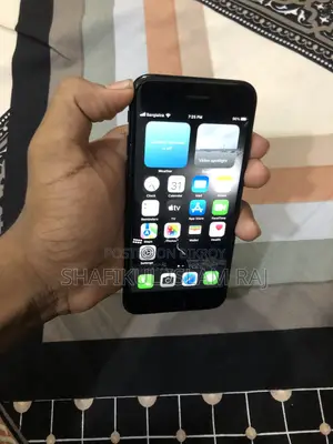 Apple iPhone 7 32 GB Black