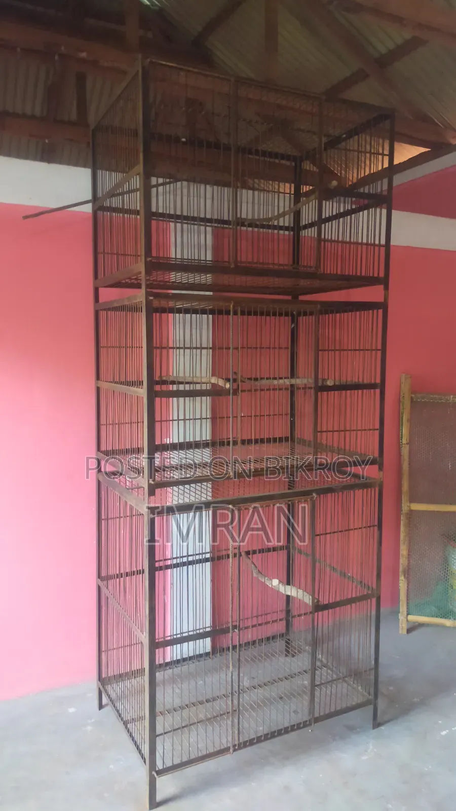 Heavy cage for birds and chickens