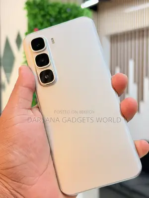 Infinix Hot 60 Pro+ 128 GB Silver