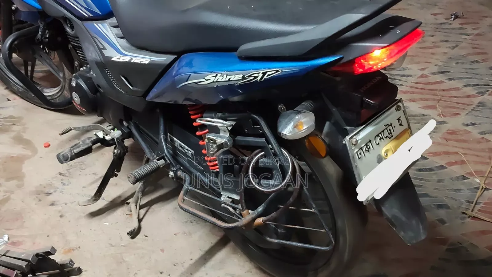 Honda CB 2021 Blue