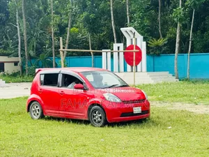 Toyota Passo 1.0 FWD 2004 Red