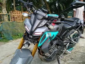 Yamaha 2023 Black