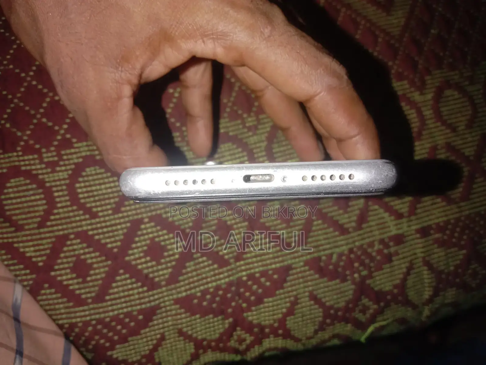 Apple iPhone XR 64 GB White