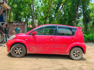Toyota Passo 1.0 FWD 2004 Red