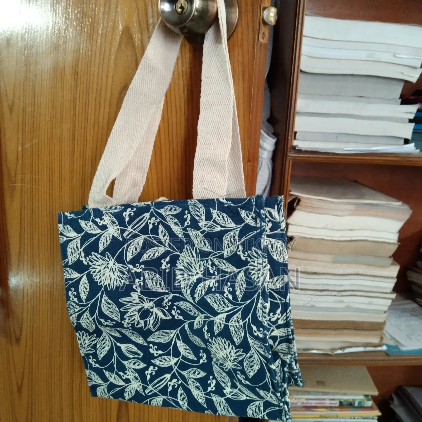 Lunch Bag, New Made by Jute Materials.