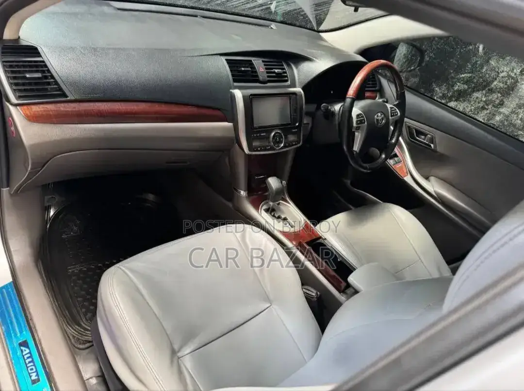 Toyota Allion 2013 Silver