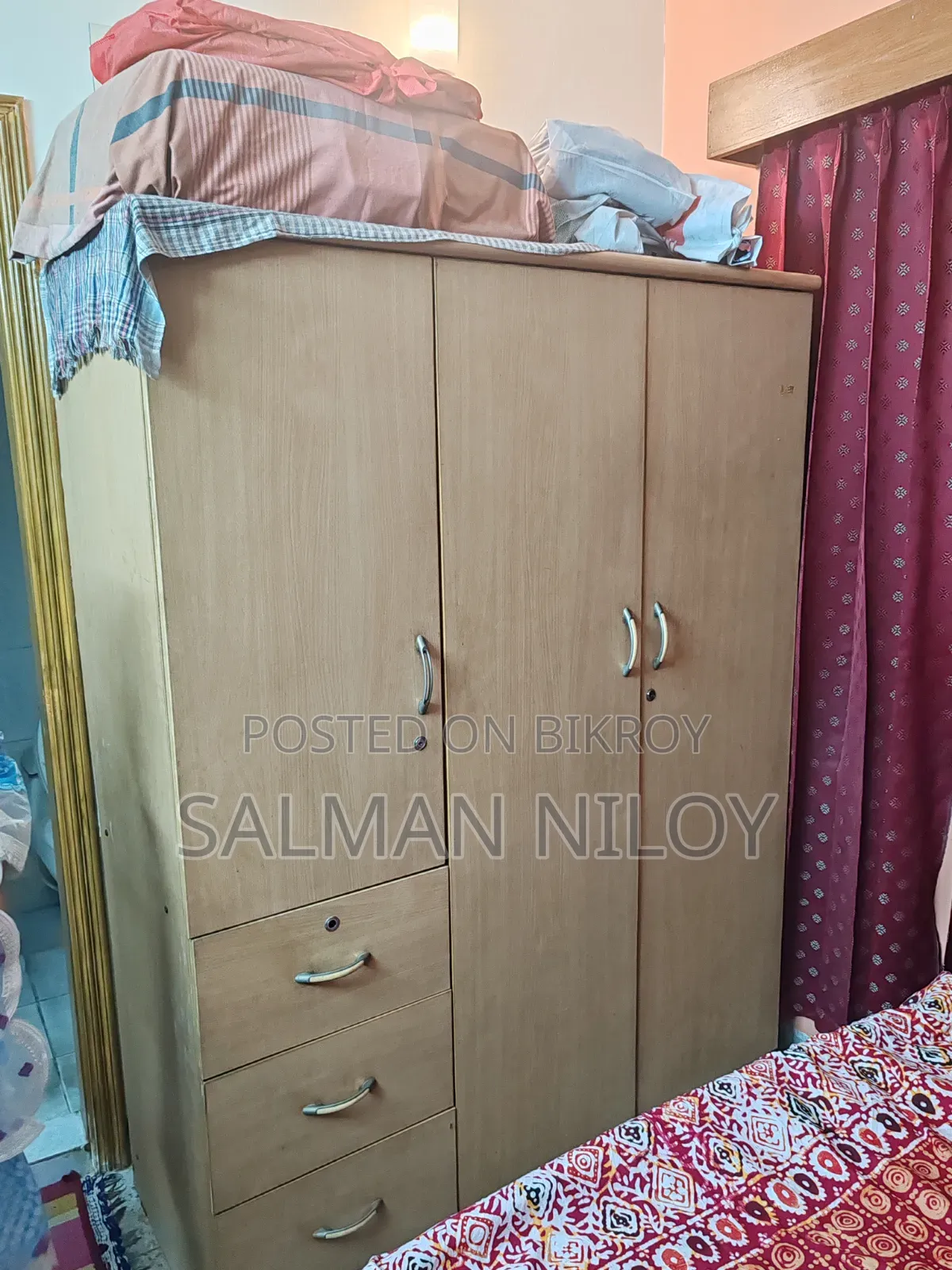 Otobi Wardrobe/Almirah for Sale