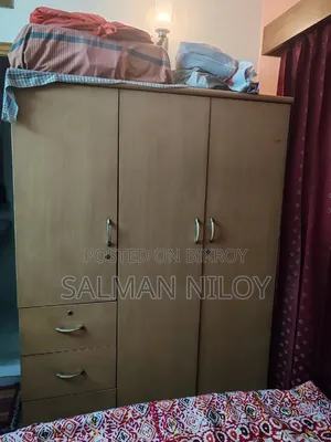 Otobi Wardrobe/Almirah for Sale