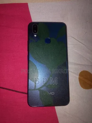 Vivo Y11 32 GB Blue
