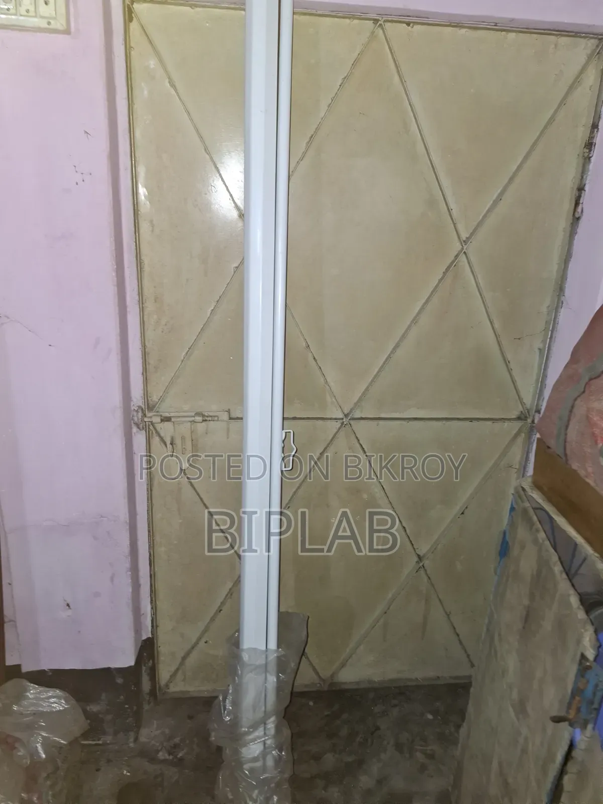 Projector 2 Stand